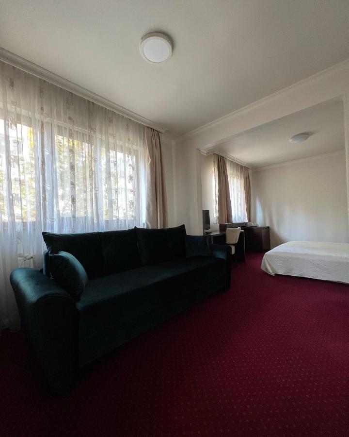 Eden Boutique Accommodation Бухарест Екстер'єр фото