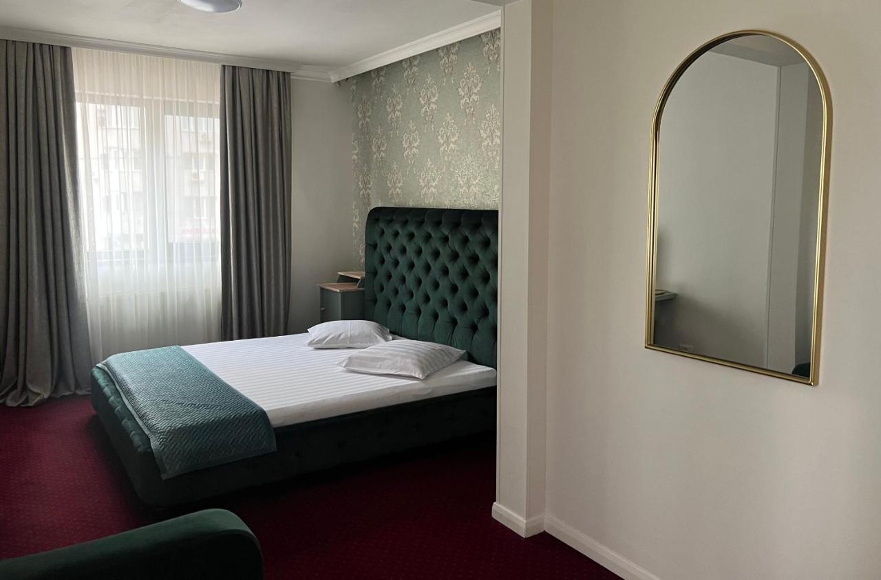 Eden Boutique Accommodation Бухарест Екстер'єр фото