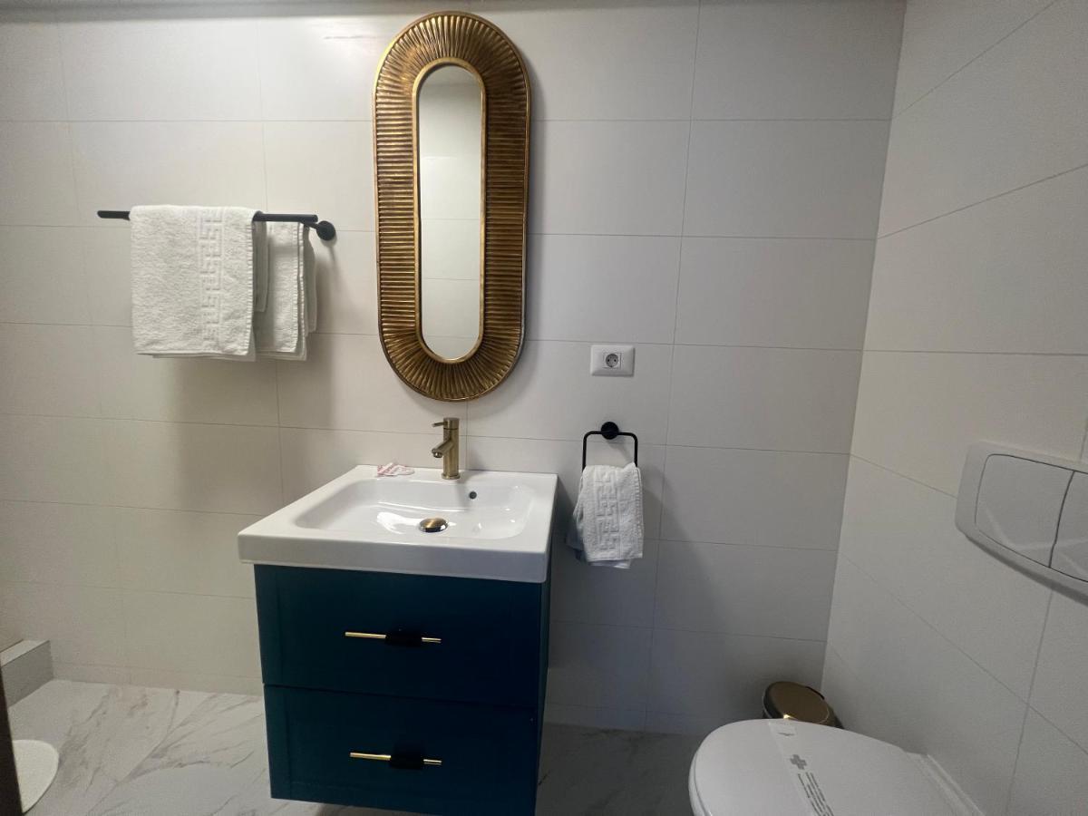 Eden Boutique Accommodation Бухарест Екстер'єр фото
