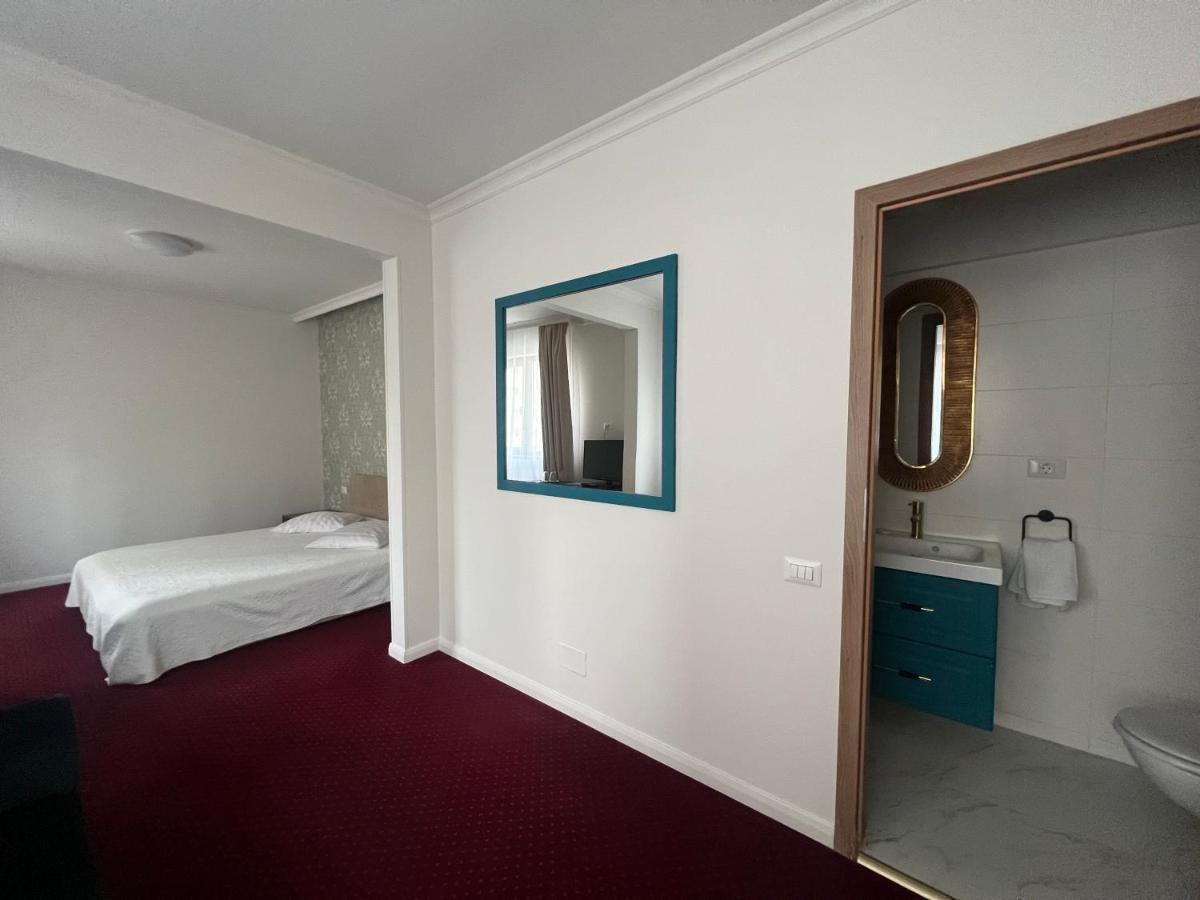 Eden Boutique Accommodation Бухарест Екстер'єр фото