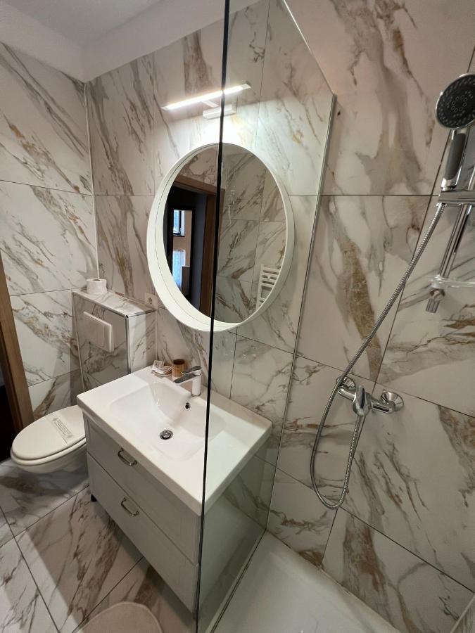 Eden Boutique Accommodation Бухарест Екстер'єр фото