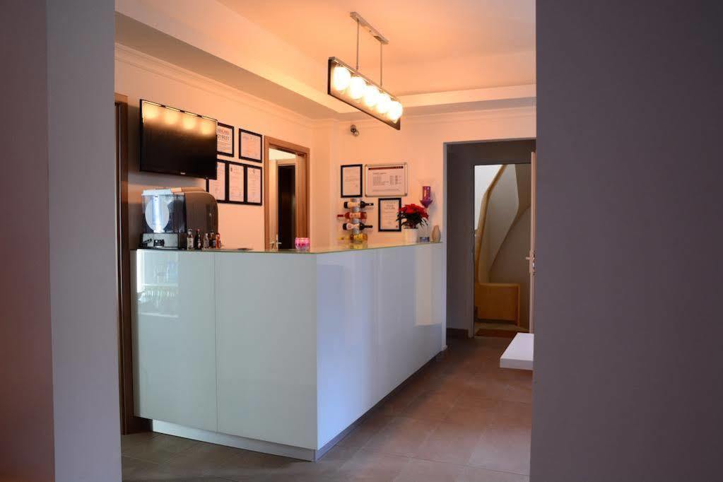 Eden Boutique Accommodation Бухарест Екстер'єр фото