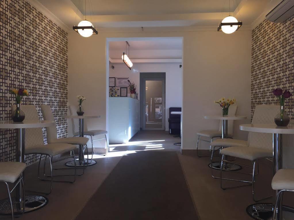 Eden Boutique Accommodation Бухарест Екстер'єр фото