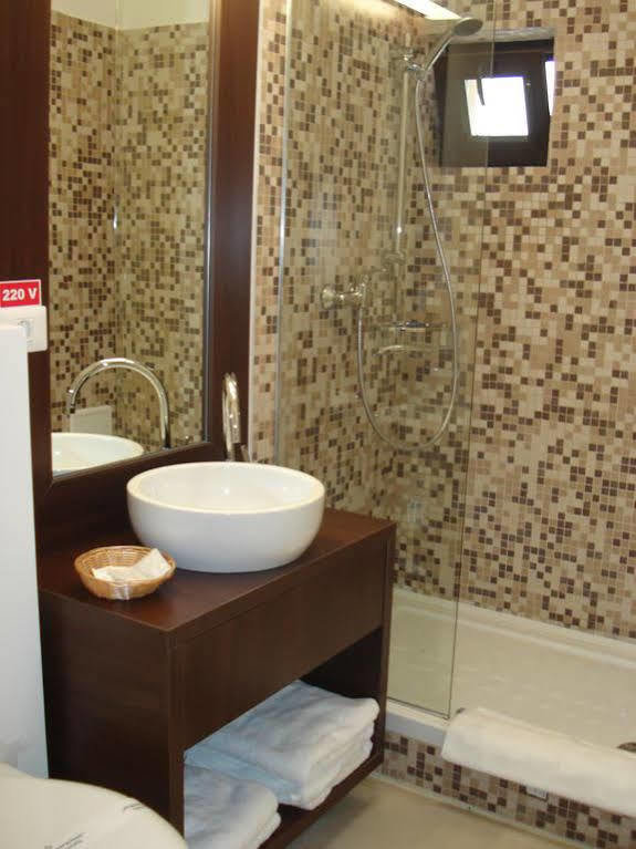Eden Boutique Accommodation Бухарест Екстер'єр фото
